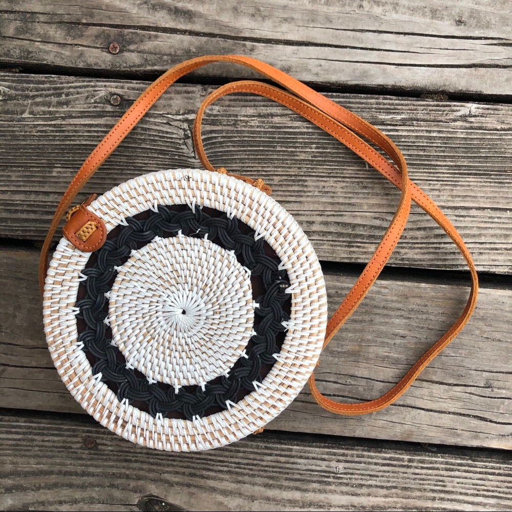 Rattan round crossbody purse